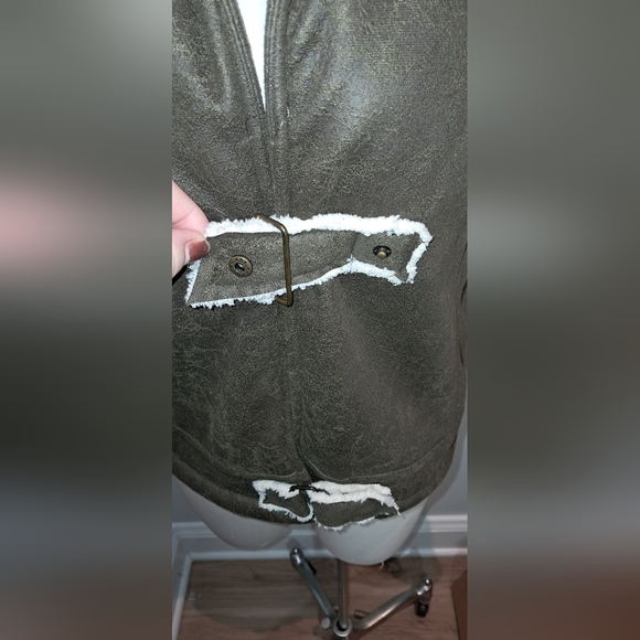 Straight Down Brown with Cream Sherpa Lining Fall/Winter Jacket NWT - Picture 3 of 9